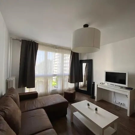Chez Pascal Sissi -grand Appart,ile Nantes, Ccgres Apartment